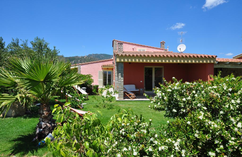 Affittacamere B&B La Villa Dei Graniti Villasimius Exterior foto