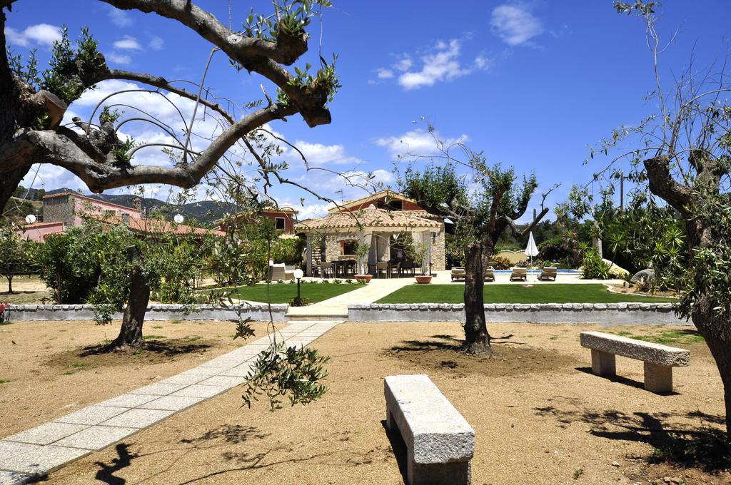 Affittacamere B&B La Villa Dei Graniti Villasimius Exterior foto